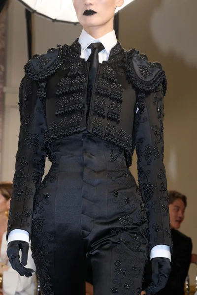 Look 57